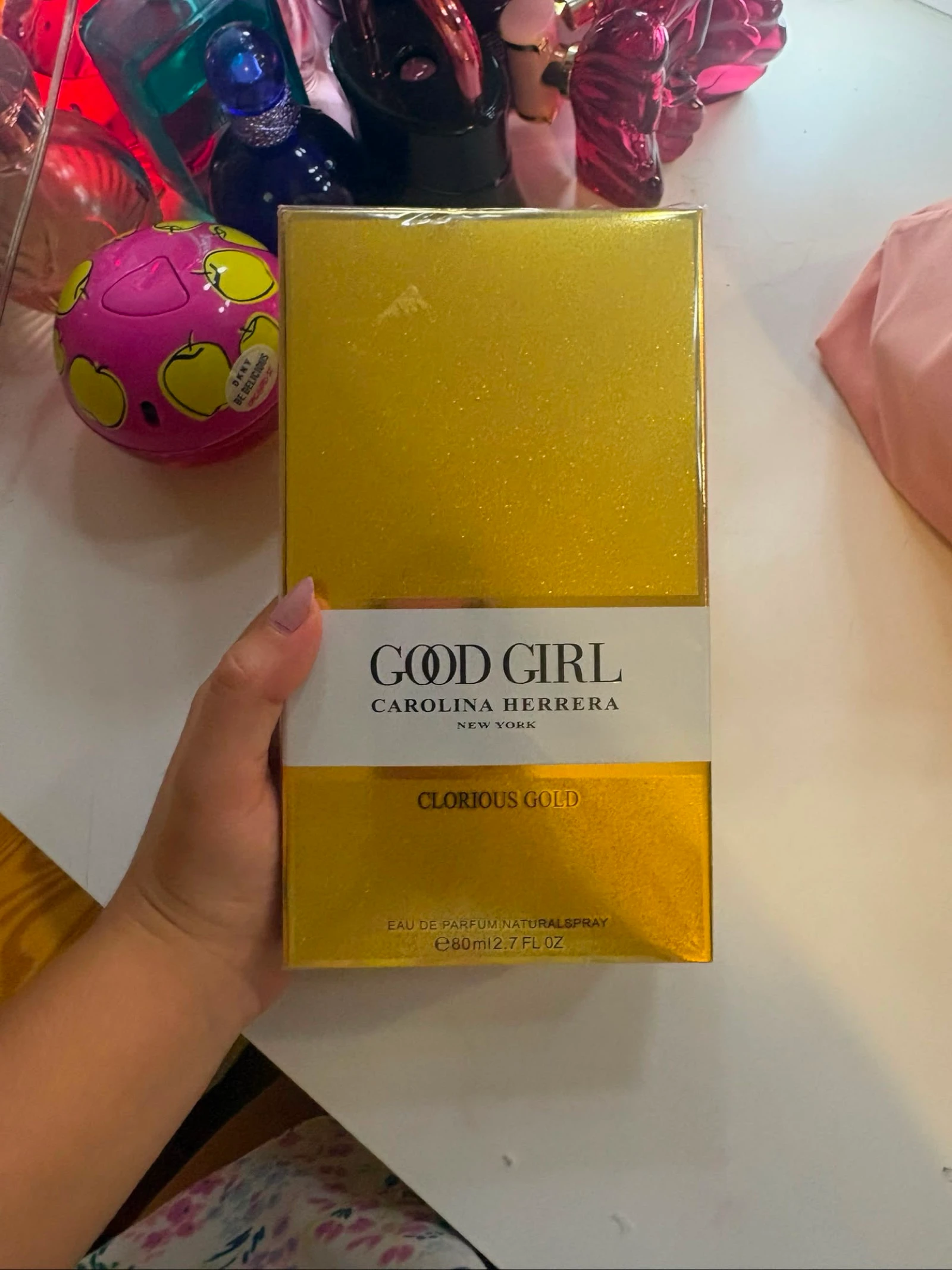 Perfume sapato dourado 